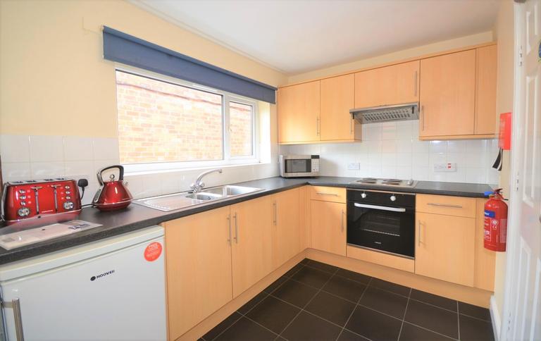 Holberry Gardens, Broomhall, Sheffield, S10 2FR