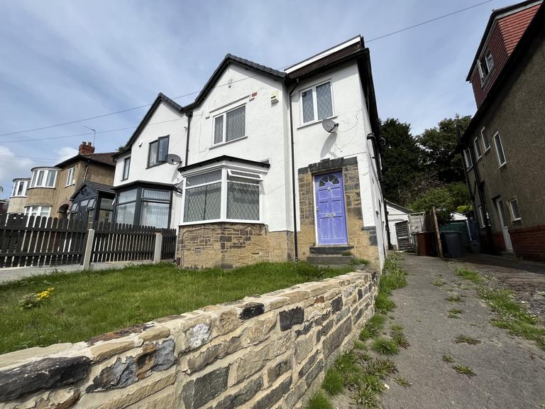 Buckingham Grove, Hyde Park, Leeds, LS6 1DQ