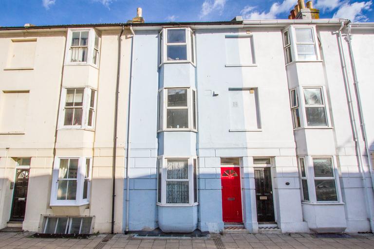 6 bedroom house for rent Over Street, Brighton, BN1 4EE UniHomes