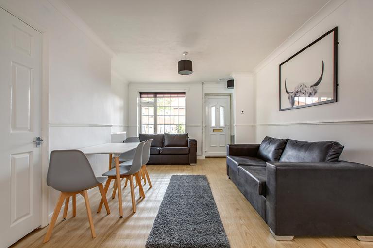 Cadge Road, North & West Earlham, Norwich, NR5 8DF