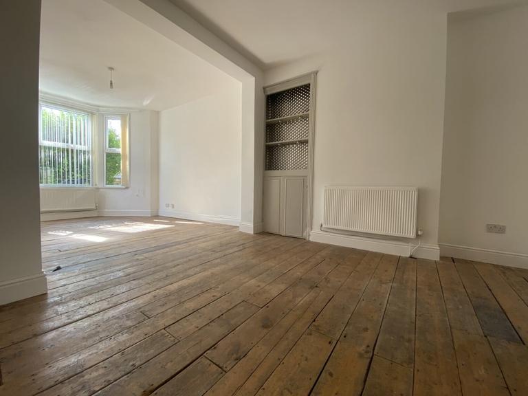 2 bedroom apartment for rent Paget Street, Grangetown, Cardiff, CF11