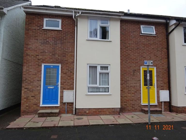 Ideal For 8 Student Sharers St Davids, City Centre, Exeter, EX4 4BW