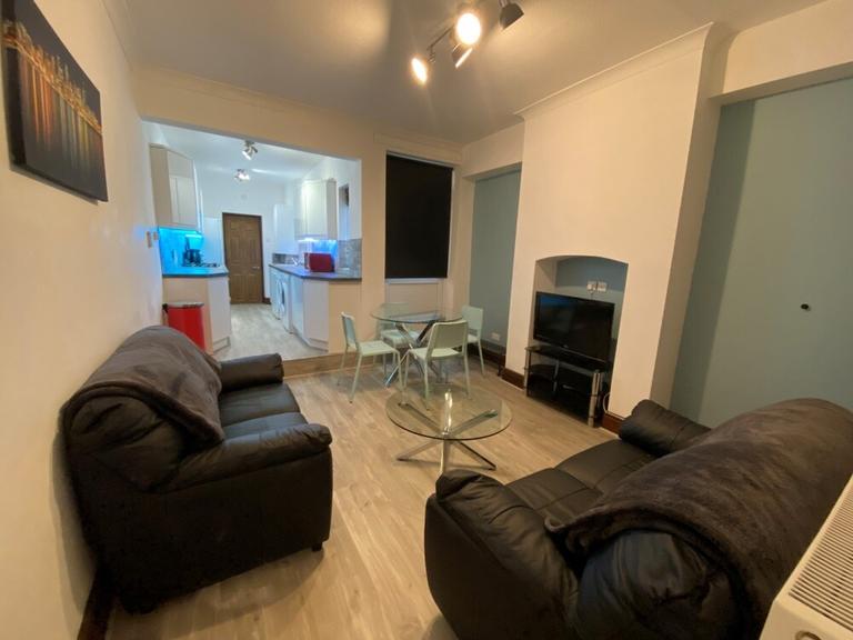 Dawlish Road, Selly Oak, Birmingham, B29 7AU