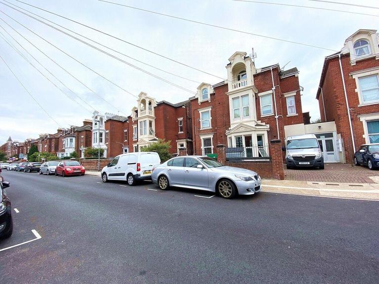 1 bedroom apartment for rent St. Andrews Road Portsmouth, PO5 1ET ...