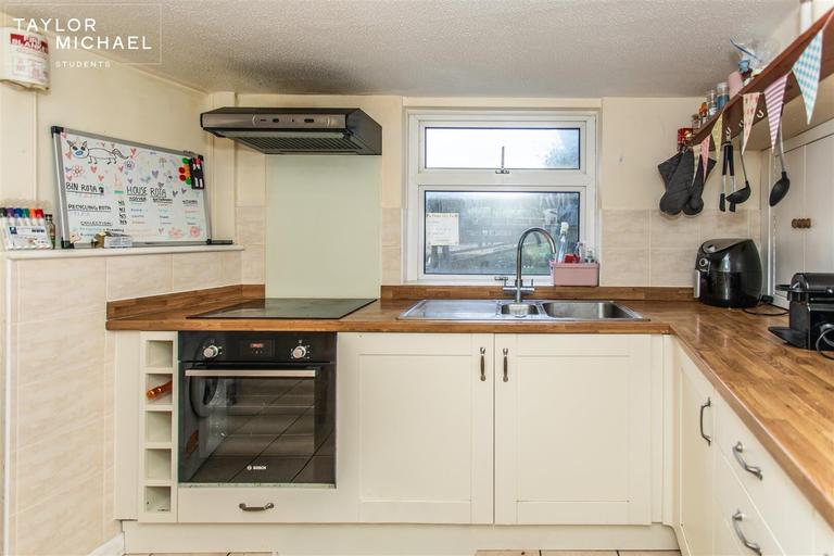 Hampden Road, Hanover, Brighton, BN2 9TN