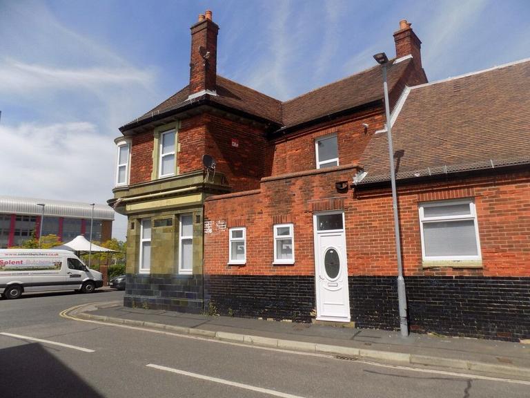 Plymouth Road, Southsea, Portsmouth, PO5 4HW