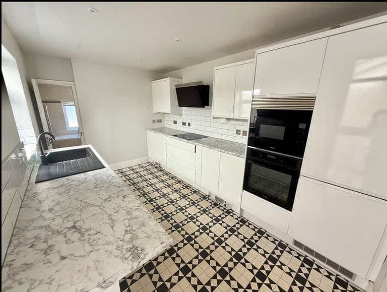Cardiff, Roath, Cardiff, CF24 1RA Cardiff, Roath, Cardiff, CF24 1RA