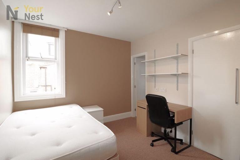 Cardigan Road, Hyde Park, Leeds, LS6 1LU 