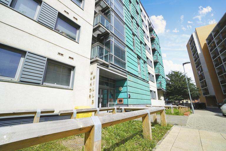 Manor Mills, Beeston, Leeds, LS11 9BU