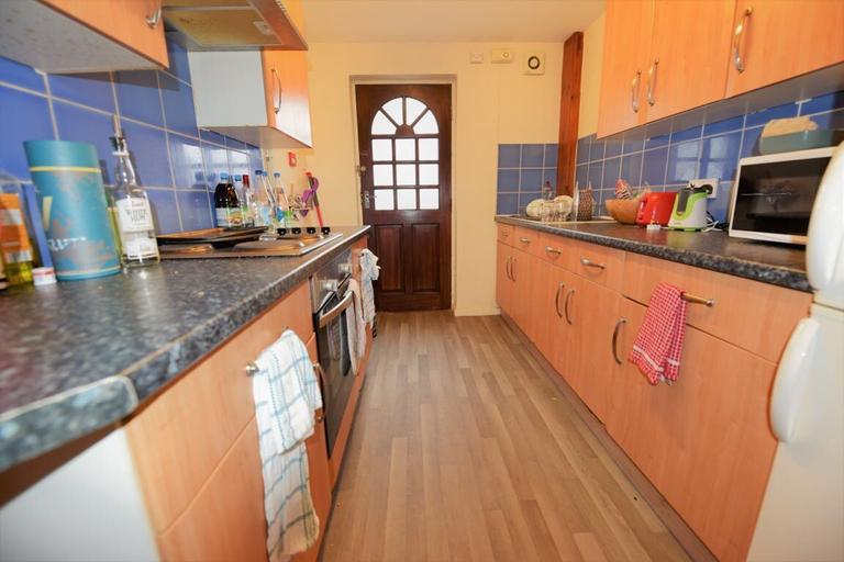 5 bedroom house for rent Howden Place, Leeds, LS6 1PB UniHomes