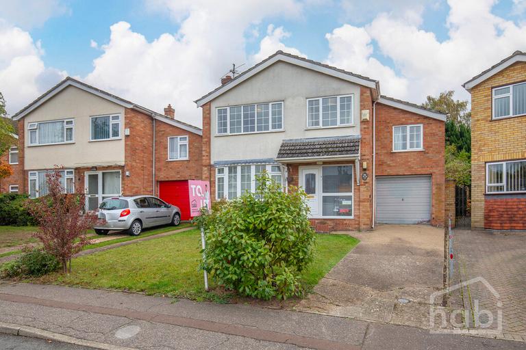 Leng Crescent, Eaton, Norwich, NR4 7NX