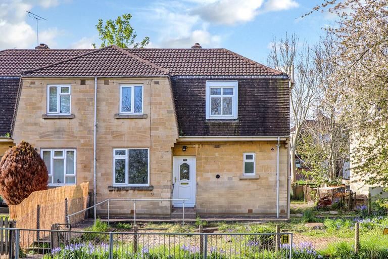 4 bedroom house for rent Kelston View, Bath, BA2 1NW UniHomes