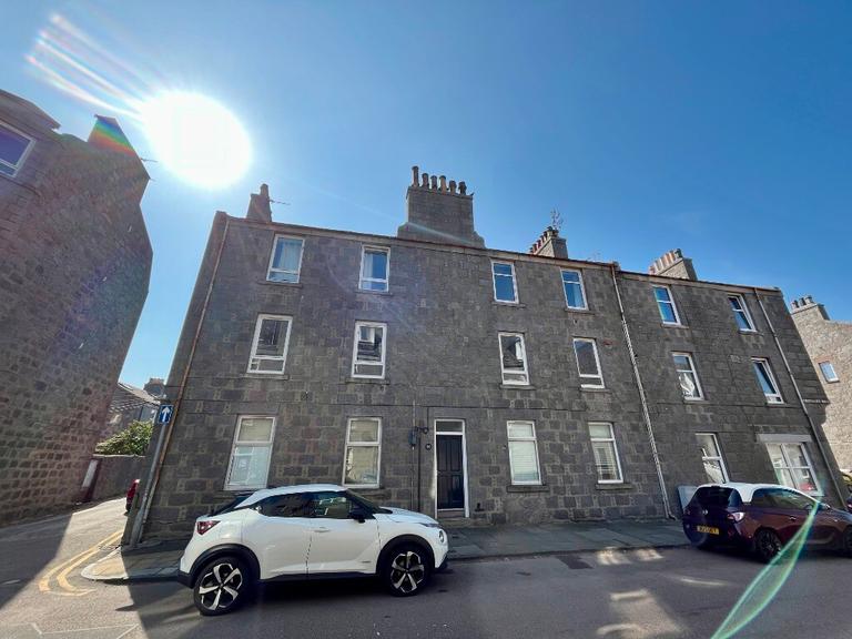 Urquhart Road, 1Fr, City Centre, Aberdeen, AB24 5NE
