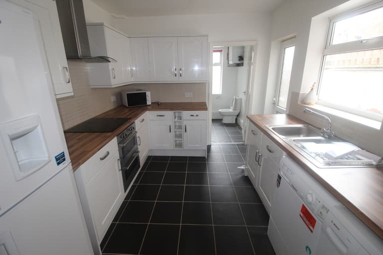 Wolfa Street, Litchurch, Derby, DE22 3SE Wolfa Street, Litchurch, Derby, DE22 3SE