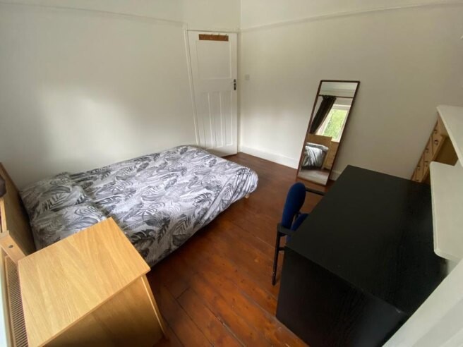 Clifton Gardens, City Centre, Canterbury, CT2 8DR