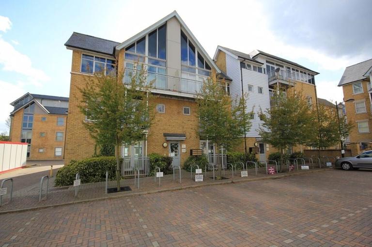 2 bedroom apartment for rent Bingley Court, Canterbury, CT1 2SW UniHomes