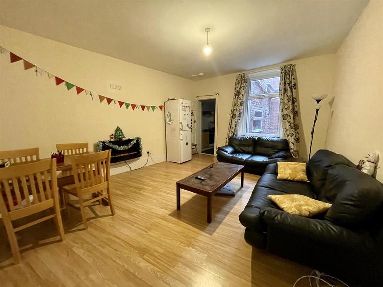 Hunters Road, City Centre, Newcastle, NE2 4NB