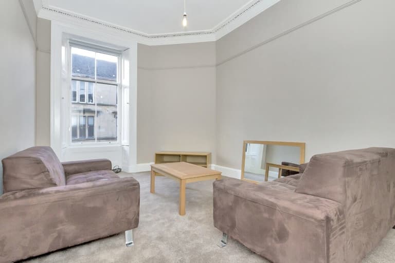 Gibson Street, West End, Glasgow, G12 8NX Gibson Street, West End, Glasgow, G12 8NX