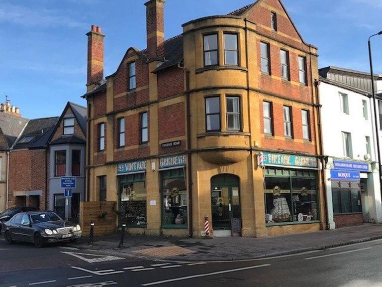 Cowley Road, East Oxford, Oxford, OX4 1HR
