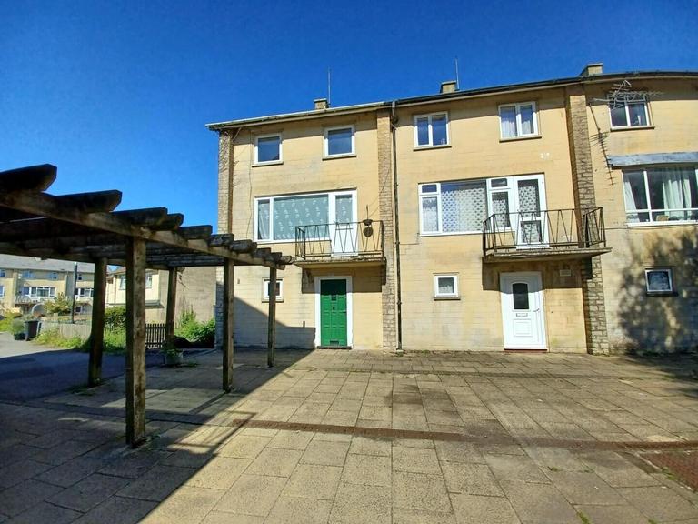 4 bedroom house for rent Bradford Road, Bath, BA2 5BR UniHomes