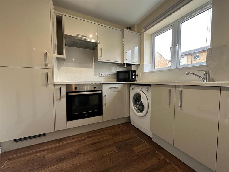 Bramwell Close, Netherthorpe, Sheffield, S3 7PG