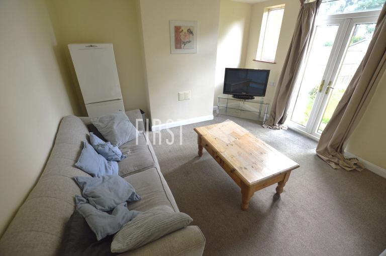 Heather Road, Knighton, Leicester, LE2 6DD