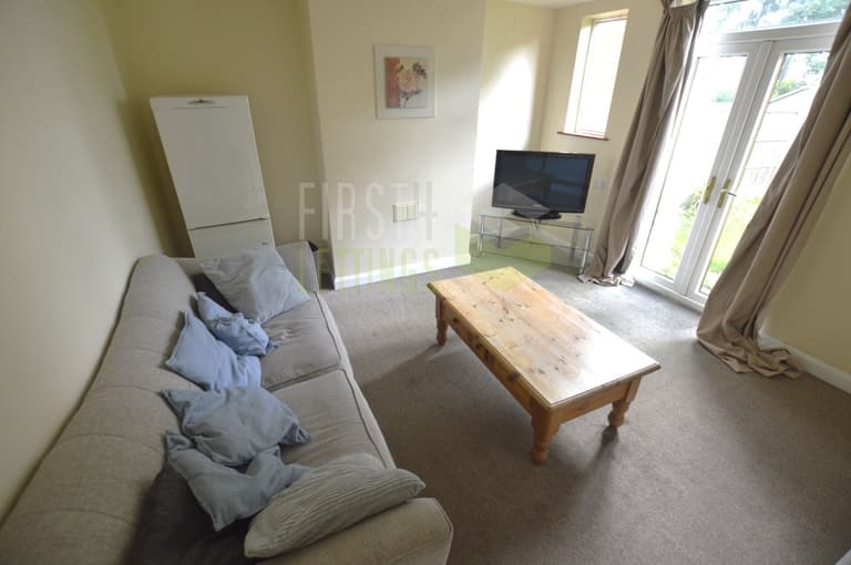 Heather Road, Knighton, Leicester, LE2 6DD Heather Road, Knighton, Leicester, LE2 6DD