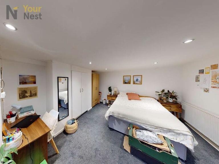 Lumley Walk, Burley, Leeds, LS4 2NR