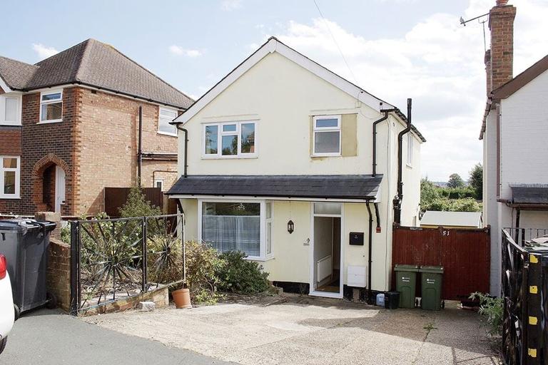 New Cross Road, Guildford, Surrey, GU2 9NS