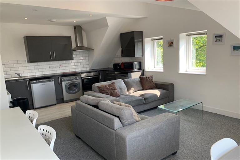 3 Russell Road, Radford, Nottingham, NG7 6GB