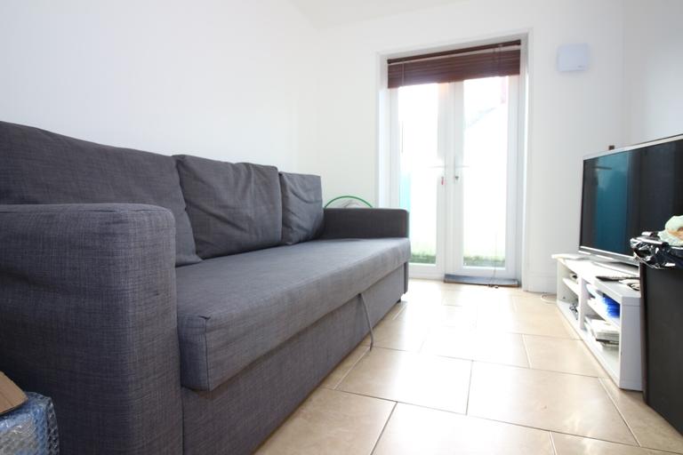 Blackweir Terrace, Cathays, Cardiff, CF10 3EQ