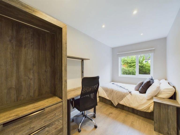 Paget Street, Golden Triangle, Loughborough, LE11 5DU