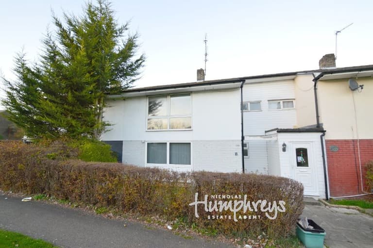 Deerswood Avenue, Hatfield, Hertfordshire, AL10 8SA Deerswood Avenue, Hatfield, Hertfordshire, AL10 8SA