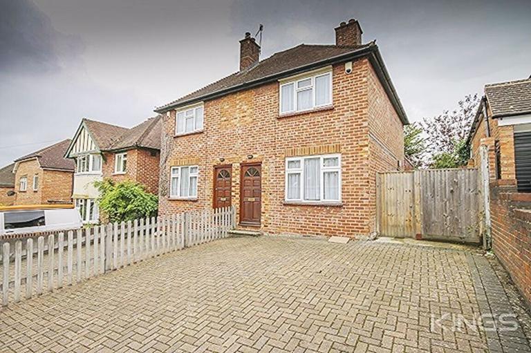Manor Road, Guildford, Surrey, GU2 9NE