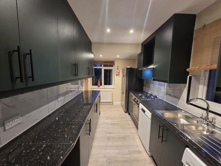 Grantley Road, Guildford, Surrey, GU2 8BW