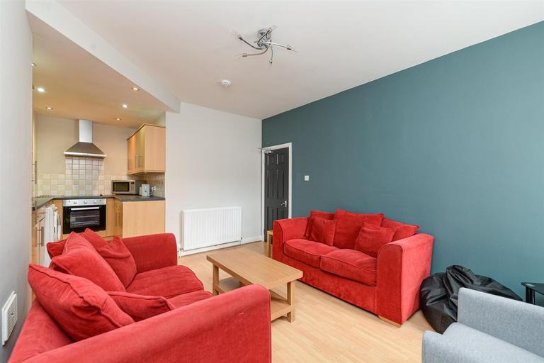 Lavender Gardens, Jesmond, Newcastle, NE2 3DD