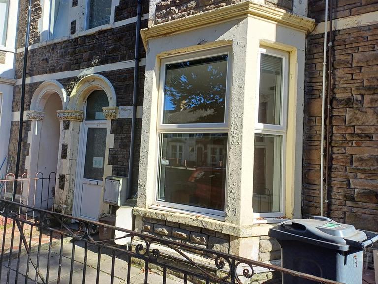 Ruthin Gardens, Cathays, Cardiff, CF24 4AU