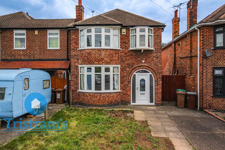 3 bedroom house for rent Hambledon Drive, Nottingham, NG8 1LG UniHomes