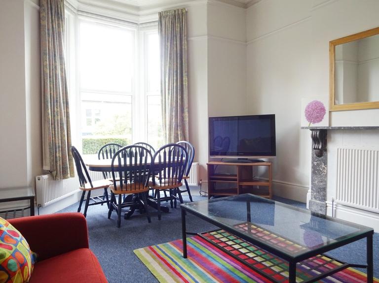 Roslin Road, Broomhill, Sheffield, S10 1FA