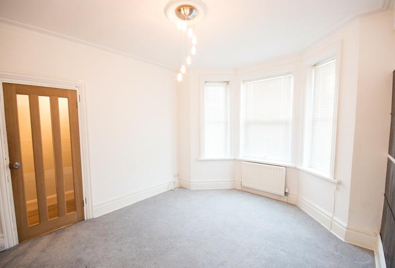 Green Road, Charminster, Bournemouth, BH9 1DZ