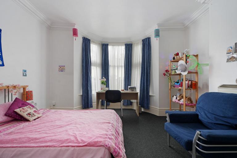 Endcliffe Terrace Road, Broomhill, Sheffield, S11 8RT