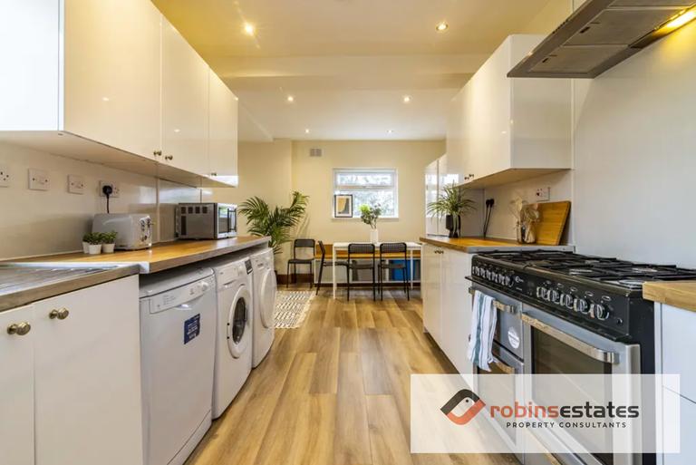 Harrowby Road, Lenton, Nottingham, NG7 1JP