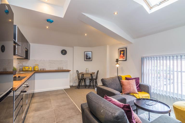 12 Gamble Street, Arboretum, Nottingham, NG7 4GE