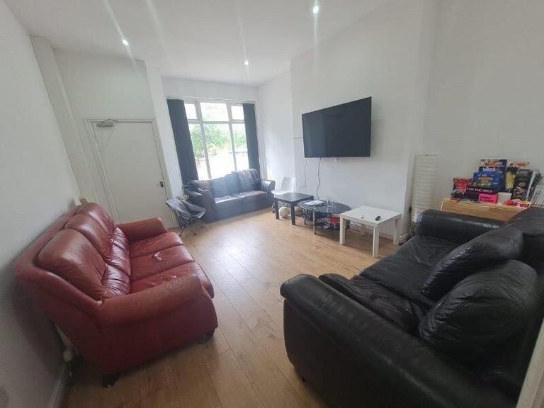 12 bedroom house for rent Birch Grove, Manchester, M14 5JY UniHomes