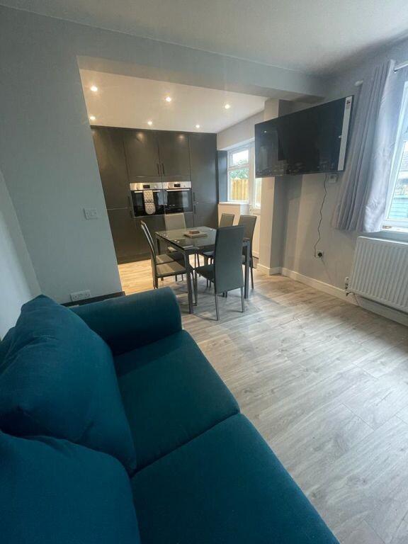 Elizabeth Avenue, Stoke Hill, Exeter, EX4 7EH