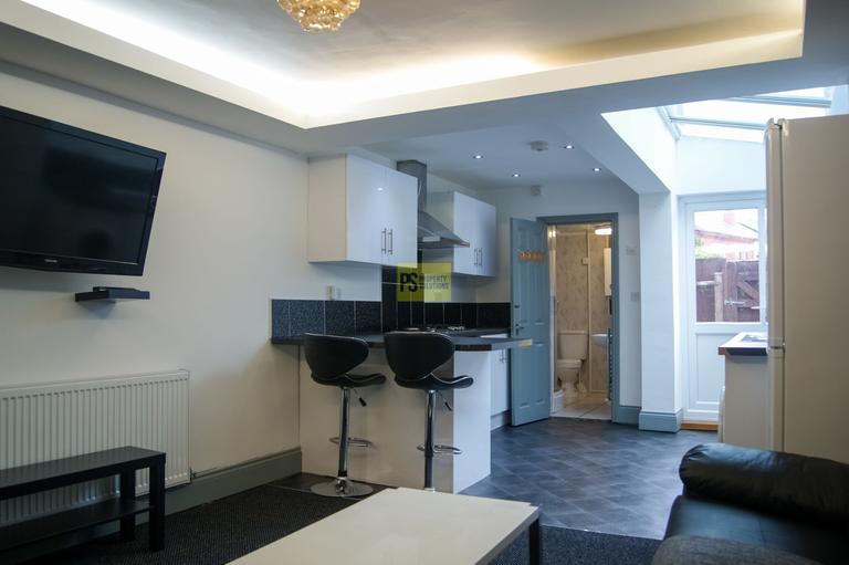 Dogpool Lane, Selly Oak, Birmingham, B30 2XH