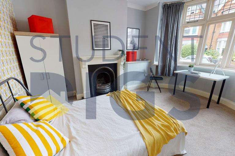 Stretton Road, Westcotes, Leicester, LE3 6BJ