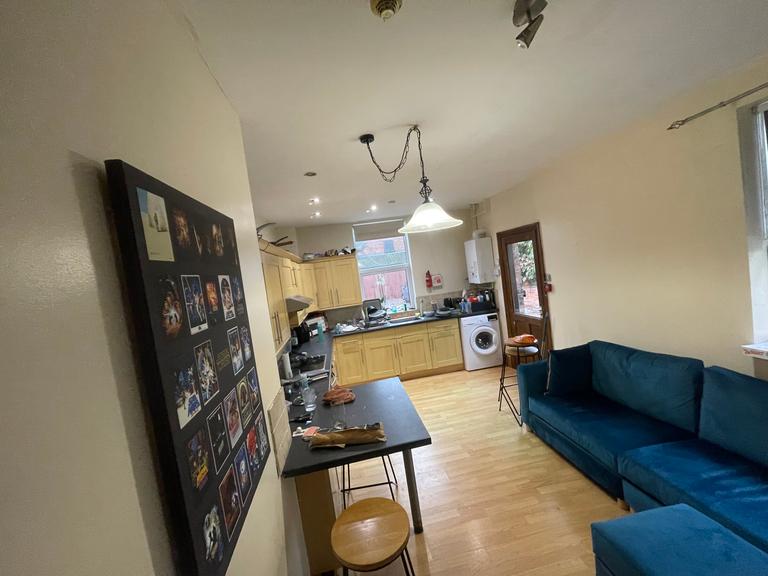 5 bedroom house for rent Radcliffe Road, Nottingham, NG2 5HG UniHomes