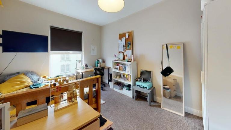 City Road, St Pauls, Bristol, BS2 8UQ