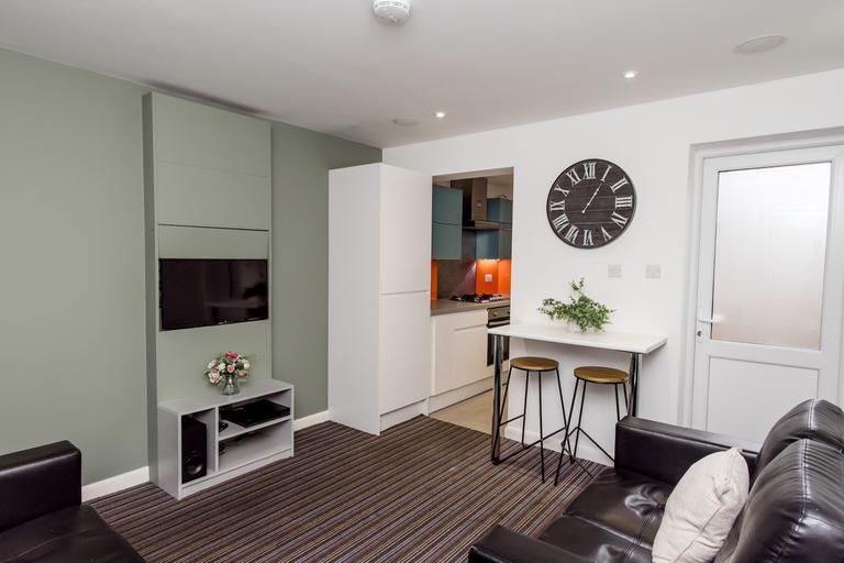 3 bedroom house for rent Beresford Street, StokeonTrent, ST4 2ES UniHomes